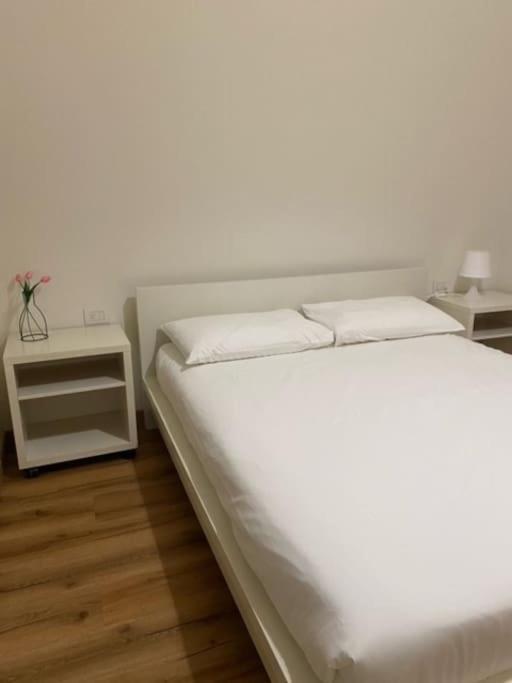 La Casa Di Amalia Apartman Rho Kültér fotó